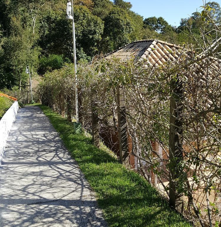 Pousada Recanto Dos Beija Flores Monte Alegre do Sul Kültér fotó