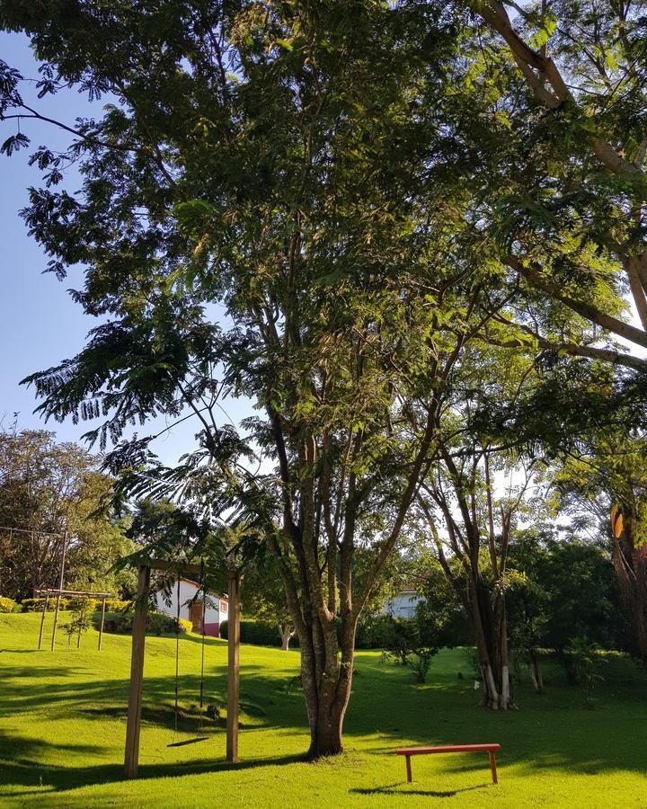 Pousada Recanto Dos Beija Flores Monte Alegre do Sul Kültér fotó