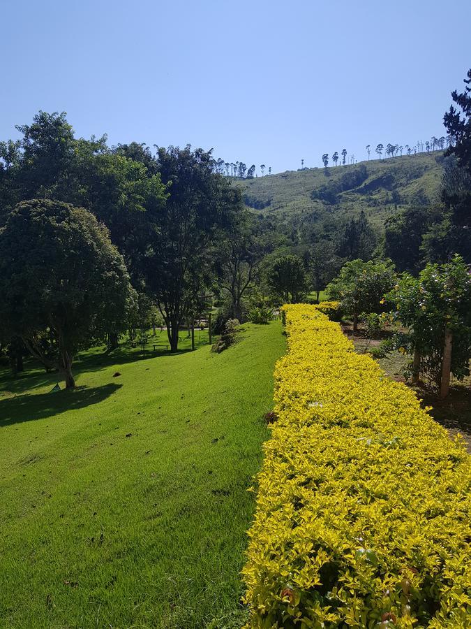 Pousada Recanto Dos Beija Flores Monte Alegre do Sul Kültér fotó