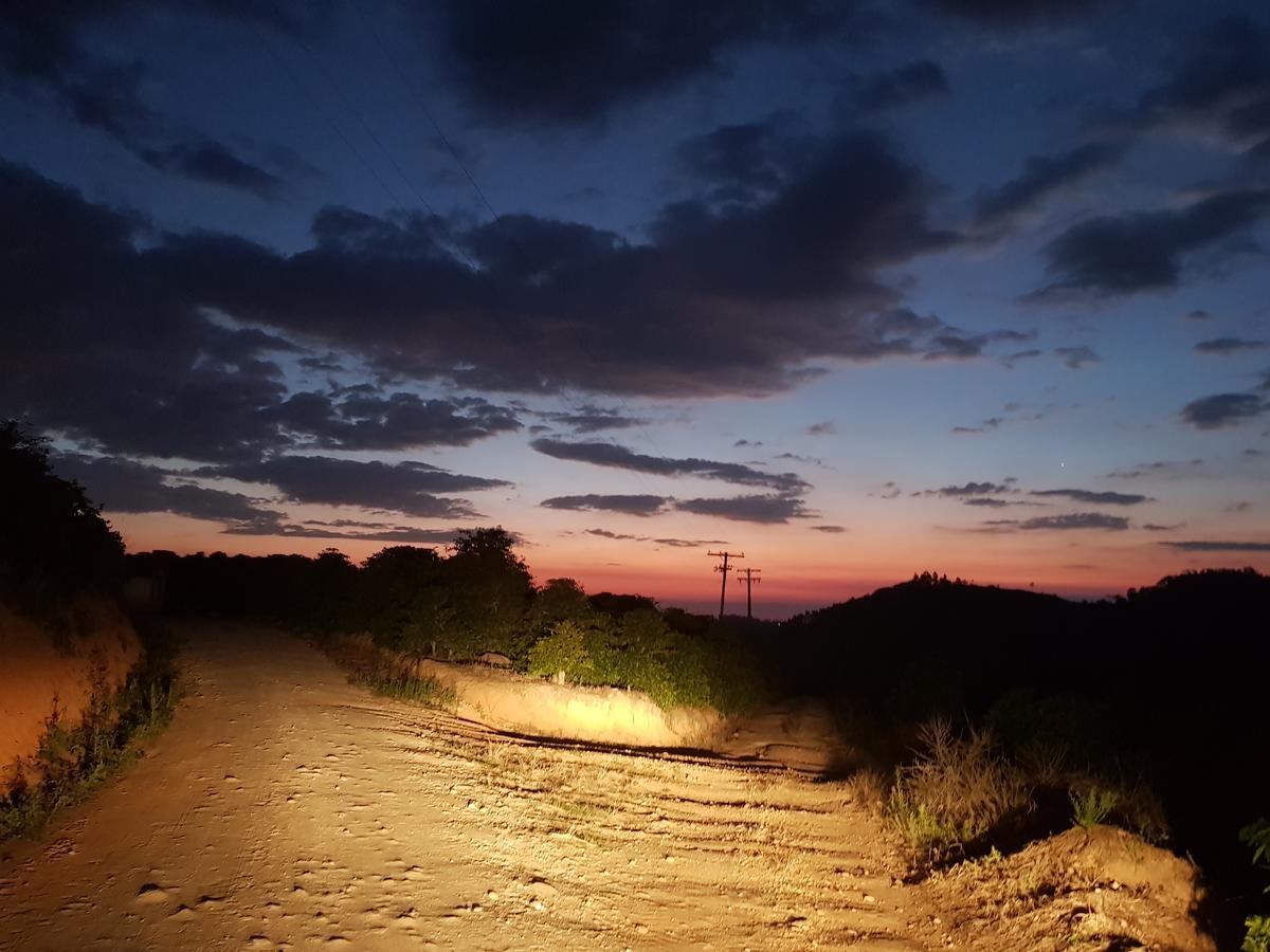Pousada Recanto Dos Beija Flores Monte Alegre do Sul Kültér fotó